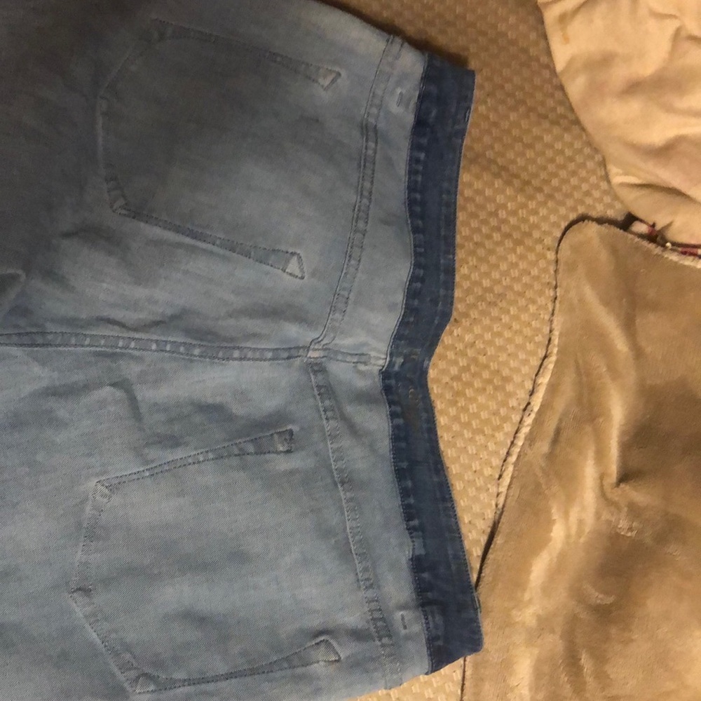 Embroidered jeans - Picture 3 of 4